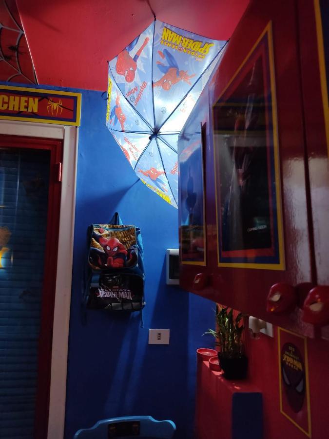 Spiderman House Hotel CTA Exterior photo